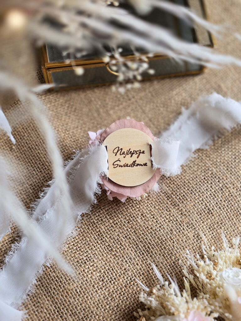 Korsarz na rękę z grawerem Najlepsza Świadkowa