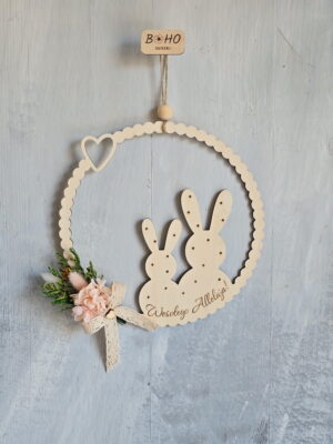 Rustykalny wianek wielkanocny z motywem królika - dekoracja na ścianę lub drzwi
