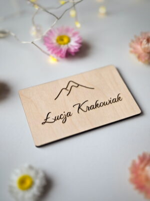 Drewniana winietka ślubna z grawerem - motyw gór