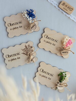 Drewniane podziękowania dla gości z grawerem - Obecność to piękny dar