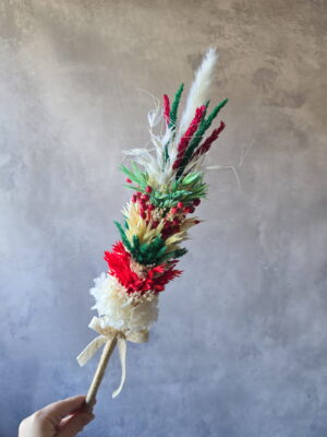 Palma wielkanocna z suszonych kwiatów, czerwono-zielona