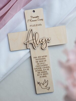 Personalizowana pamiątka Pierwszej Komunii Świętej - Krzyż z fragmentem Psalmu 23