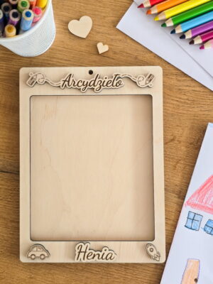 Personalizowana ramka na rysunki dziecka - dekoracja do pokoju chłopca z imieniem