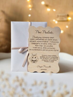 Kartka dla Pani Przedszkolanki - personalizowana, drewniana kartka z grawerem na Dzień Nauczyciela